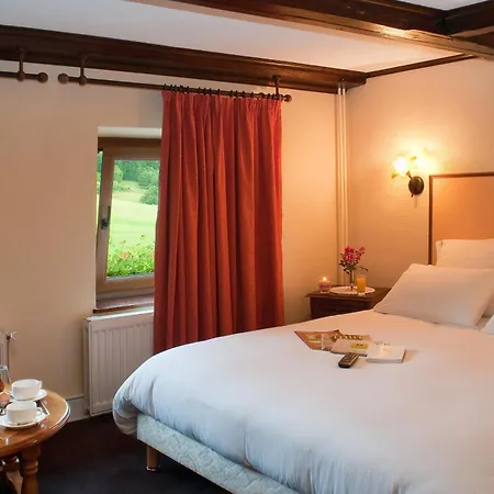 Szálloda Logis Restaurant Neuhauser 3*