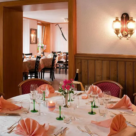Logis Restaurant Neuhauser Szálloda
