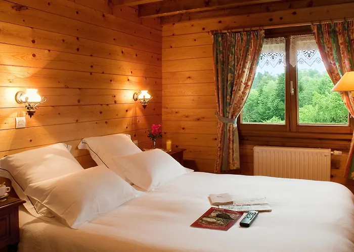 Logis Restaurant Neuhauser Отель 3*