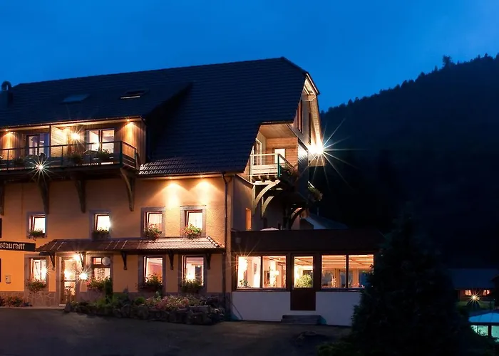 Отель Logis Restaurant Neuhauser 3*